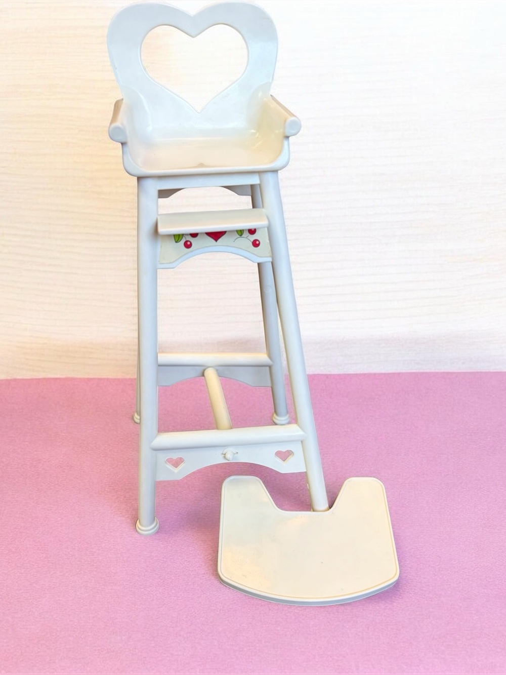VTG Barbie Kelly White Heart-Back Doll High Chair with removable Tray 1997